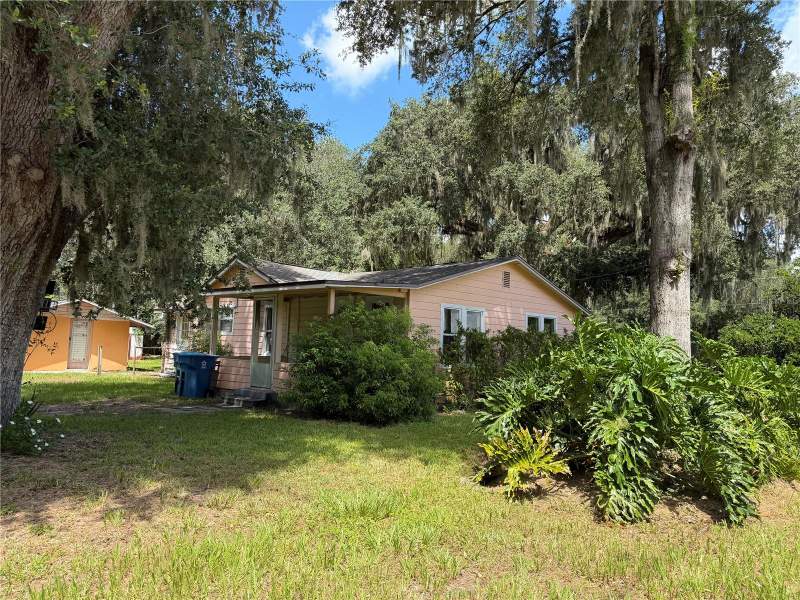 3 bedroom Single Family Residence at 815 N Orange Avenue, Oakland Park, Fort Meade — photo 5