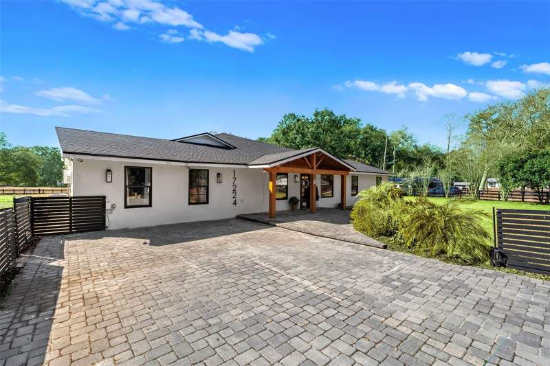 6 bedroom Single Family Residence at 17224 Old Country Lane, Lake Avalon Groves Rep, Winter Garden — photo 2
