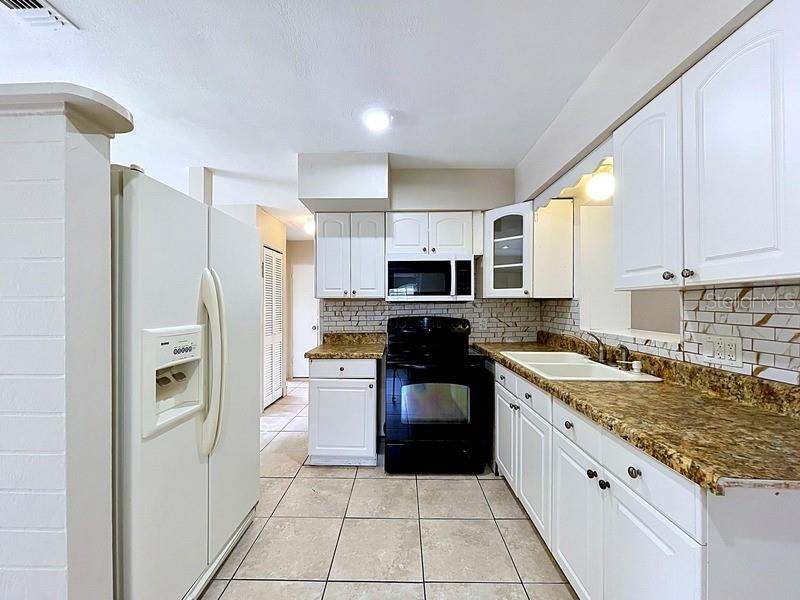 4 bedroom Single Family Residence at 7018 54th Avenue, Spaulding'S Sub, St Petersburg — photo 2