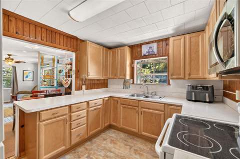 16486 SW 133rd Avenue, Archer FL - photo 7 of 19