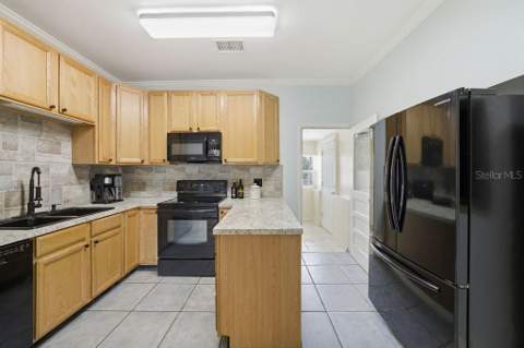 7207 S West Shore Boulevard, Tampa FL - photo 9 of 42