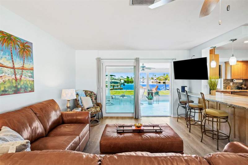 3 bedroom Single Family Residence at 3711 Floramar Terrace, Flor A Mar, New Port Richey — photo 3