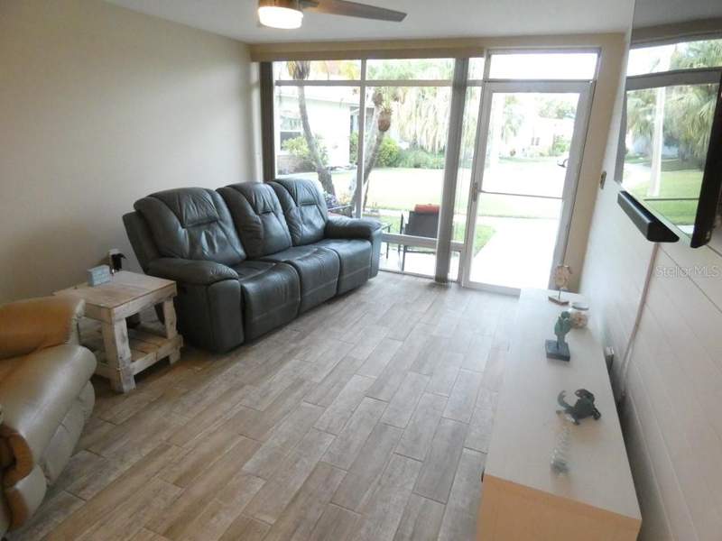 2 bedroom Condominium at 4322 Tahitian Gardens Circle #B, Tahitian Gardens Condo, Holiday — photo 4