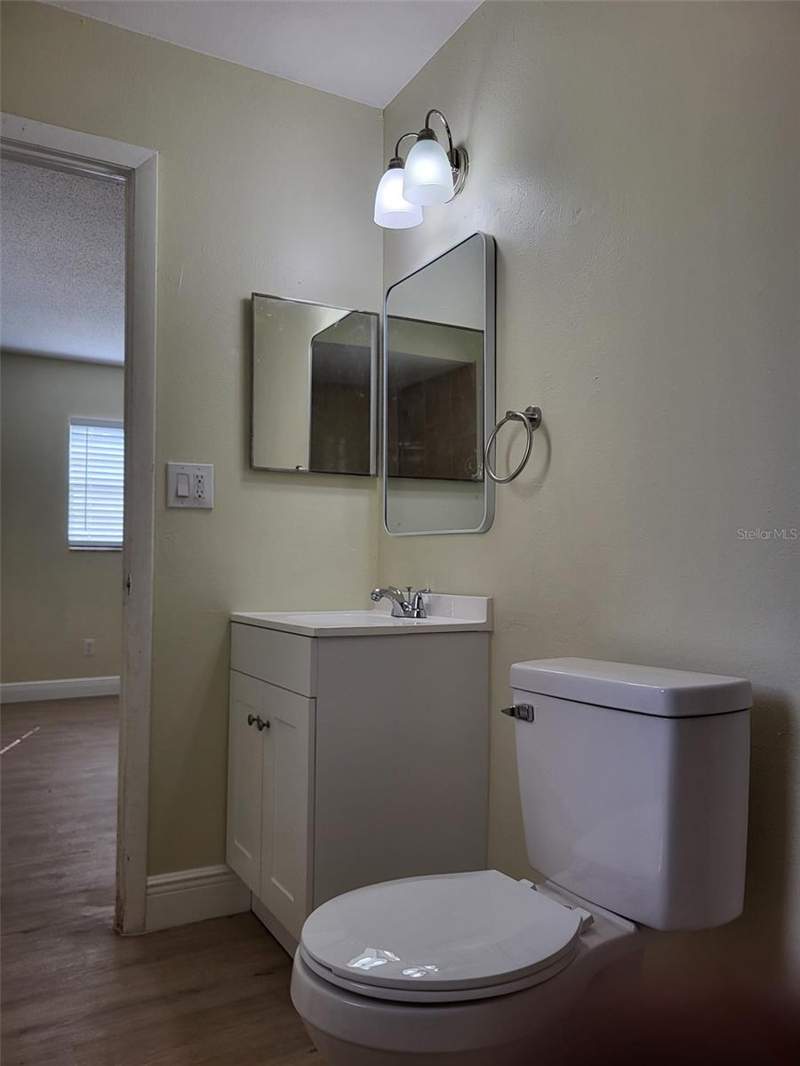4 bedroom Single Family Residence at 5563 58th Street, Oak View Manor, Kenneth City — photo 5