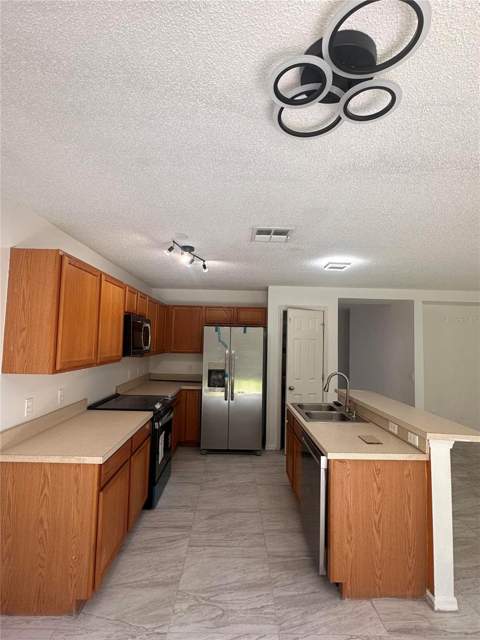 4502 Philadelphia Circle, Kissimmee FL - photo 17 of 25