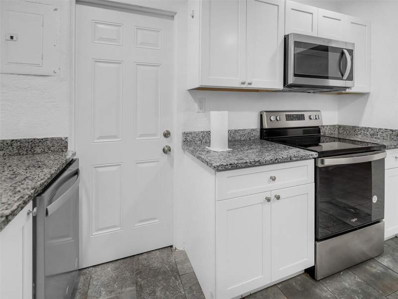 6 bedroom Single Family Residence at 2600 Euston Road, Glencoe Sub, Winter Park — photo 4