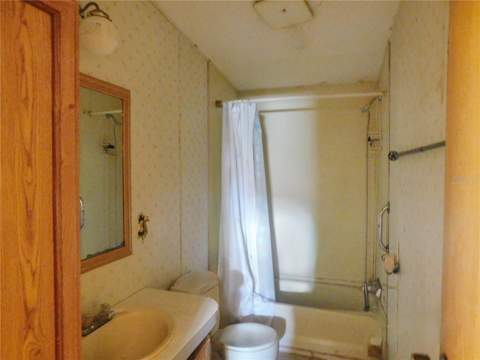 2634 Sea Oats Circle, Lakeland FL - photo 7 of 17