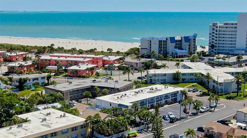 2 bedroom Condominium at 680 71st Avenue #14, Sunset Plaza East Apts Condo, St Pete Beach — photo 3