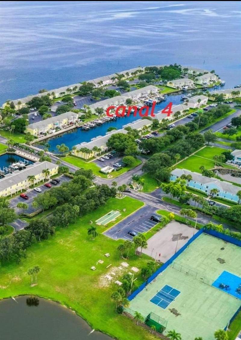  bedroom Dock-Rackominium at 127ss Coquina Key Dr SE Drive, Waterside At Coquina Key Dock Condo, St Petersburg — photo 5