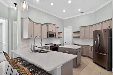 3816 Eagle Isle Circle, Kissimmee FL - photo 11 of 27
