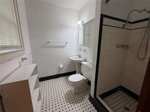1740 NW 7th Avenue, Gainesville FL - photo 18 of 27