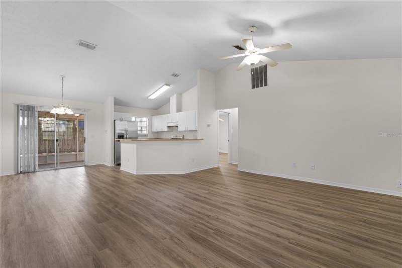 3 bedroom Single Family Residence at 2077 SW 42nd Lane, Seville, Gainesville — photo 4