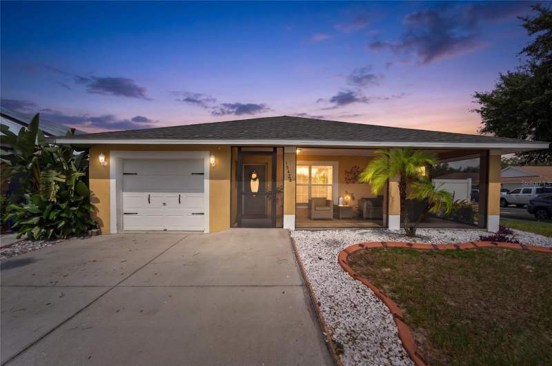 15428 FLORIDA BREEZE LOOP home for sale in Hidden Creek at West Lake