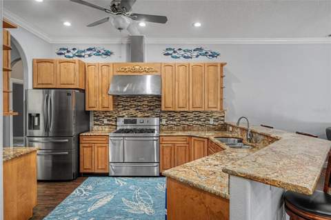 10933 Pinto Drive, Hudson FL - photo 20 of 66
