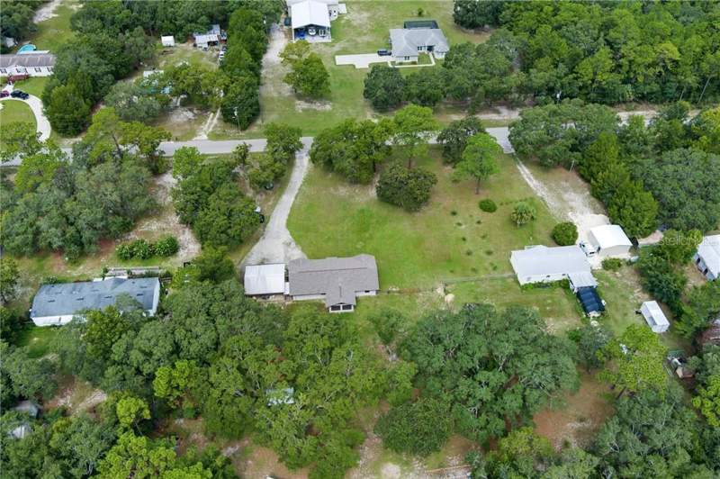 3 bedroom Single Family Residence at 1931 S Colonial Avenue, Homosassa, Homosassa — photo 4