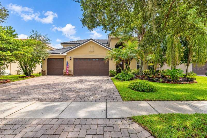 3713 EAGLE ISLE CIRCLE home for sale in Bellalago