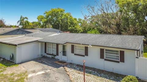 7511 Brockbank Drive, Orlando FL - photo 8 of 49