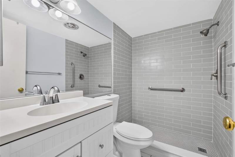 1 bedroom Condominium at 138 36th Avenue #208 W, Northeast Park Apts Condo, St Petersburg — photo 4