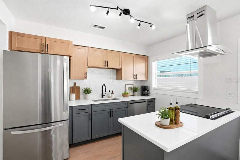 3 bedroom Single Family Residence at 695 41st Street, Monterey Sub, St Petersburg — photo 3