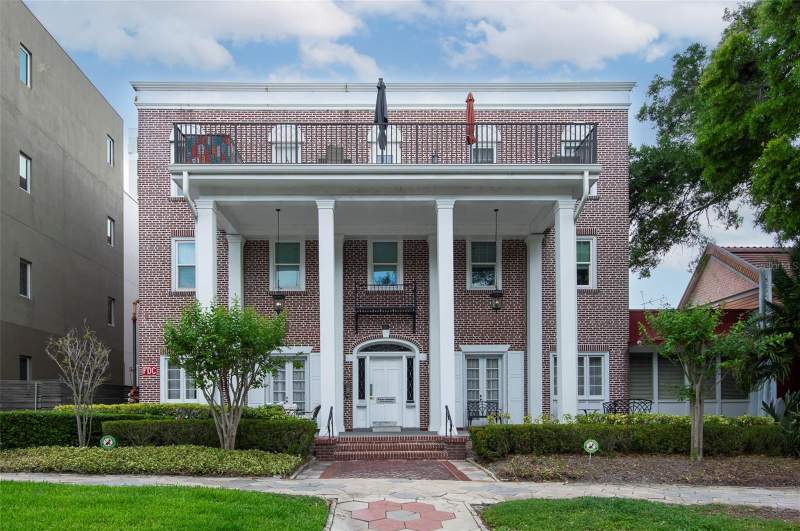 2 bedroom Condominium at 219 4TH AVENUE #202, MT VERNON CONDO, ST PETERSBURG — photo 1