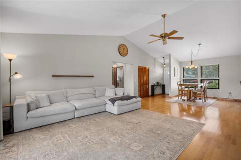 8012 Lake Drive, Palmetto FL - photo 13 of 27