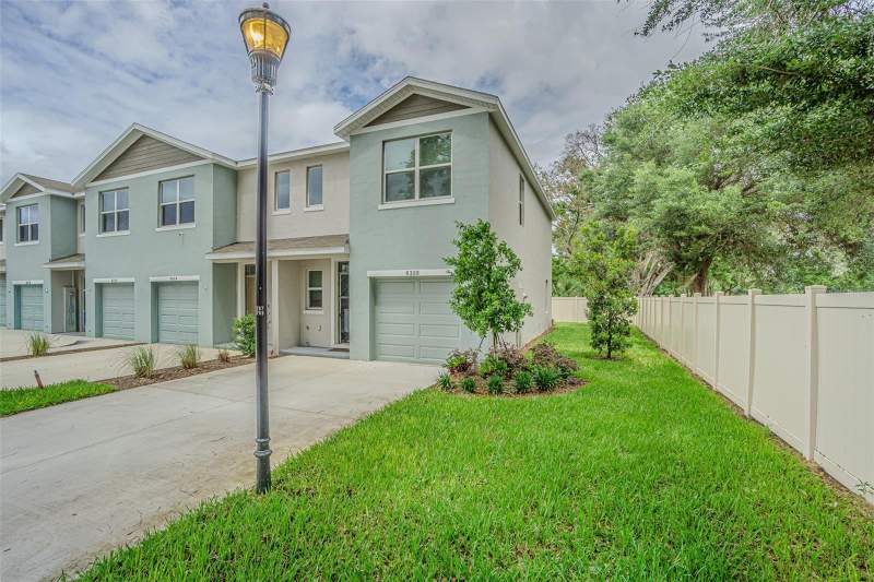 3 bedroom Townhouse at 6358 Sophie Oaks Court, Chelsea Court, Tampa — photo 2