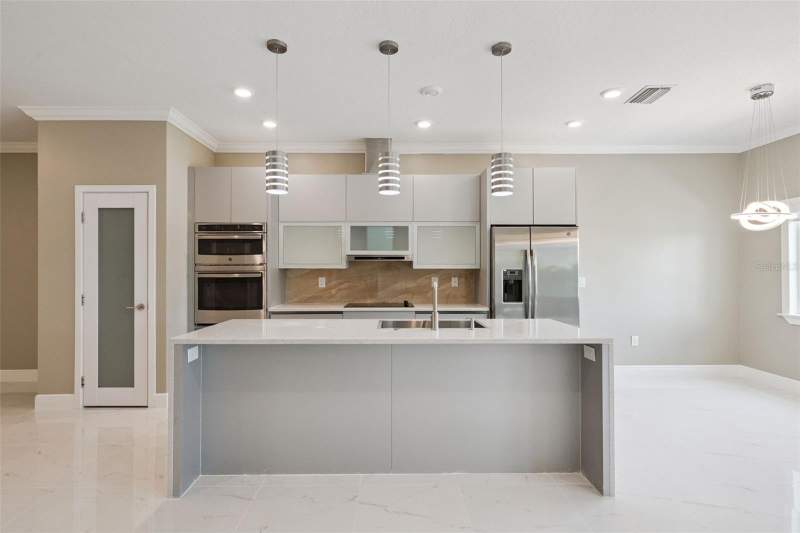 3 bedroom Townhouse at 1993 Greenbriar Terrace, Fairway Villas-Ph 2, Davenport — photo 4