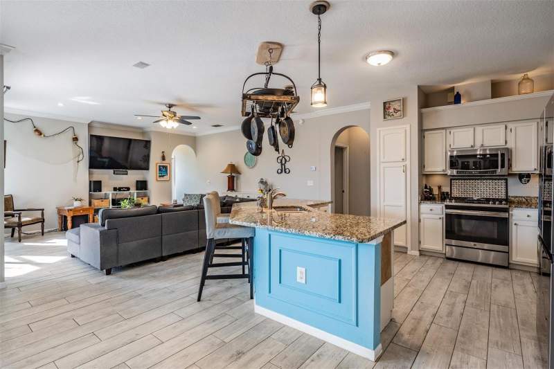 4 bedroom Single Family Residence at 15922 Muirfield Drive, St Andrews At The Eagles Un 2, Odessa — photo 4