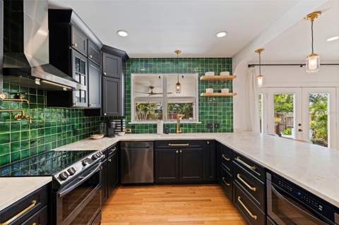 1037 51st Avenue, St Petersburg FL - photo 16 of 46