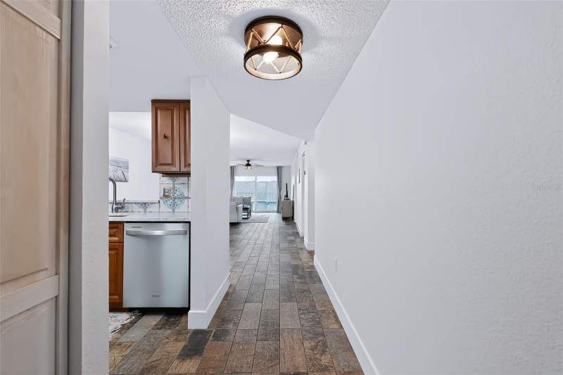 2 bedroom Condominium at 719 Pinellas Bayway #311, Tierra I Condo, St Petersburg — photo 3
