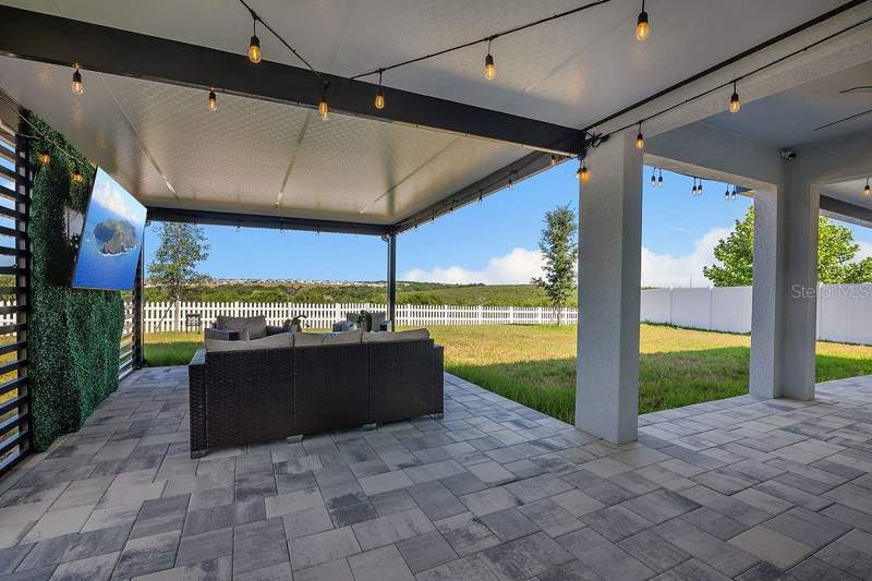 5 bedroom Single Family Residence at 1033 Calico Pointe Circle, Parkside At Estates, Groveland — photo 4