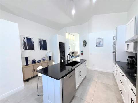 8587 Sunrise Key Drive, Kissimmee FL - photo 15 of 48