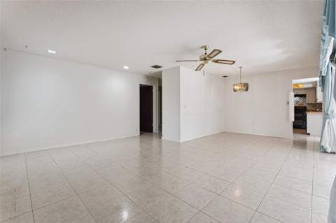 6441 Marlberry Drive, Orlando FL - photo 6 of 39