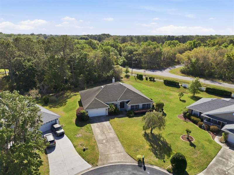 4 bedroom Single Family Residence at 42 Sunrise Drive, Lake Diamond Golf & Cc Ph 05, Ocala — photo 2