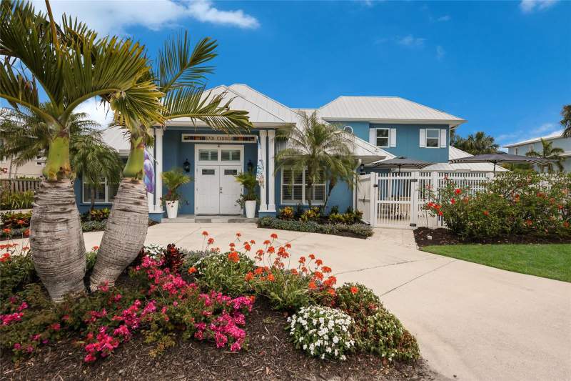 5 bedroom Single Family Residence at 5701 Carissa Street, Holmes Gulf To Bay Dev, Holmes Beach — photo 4