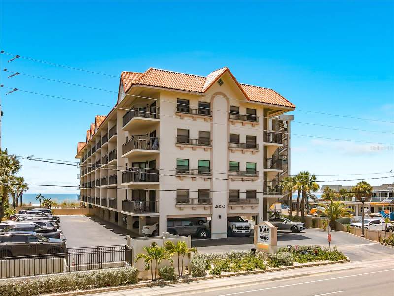 2 bedroom Condo - Hotel at 4000 Gulf Boulevard #203, Vistas On The Gulf Condo, St Pete Beach — photo 3