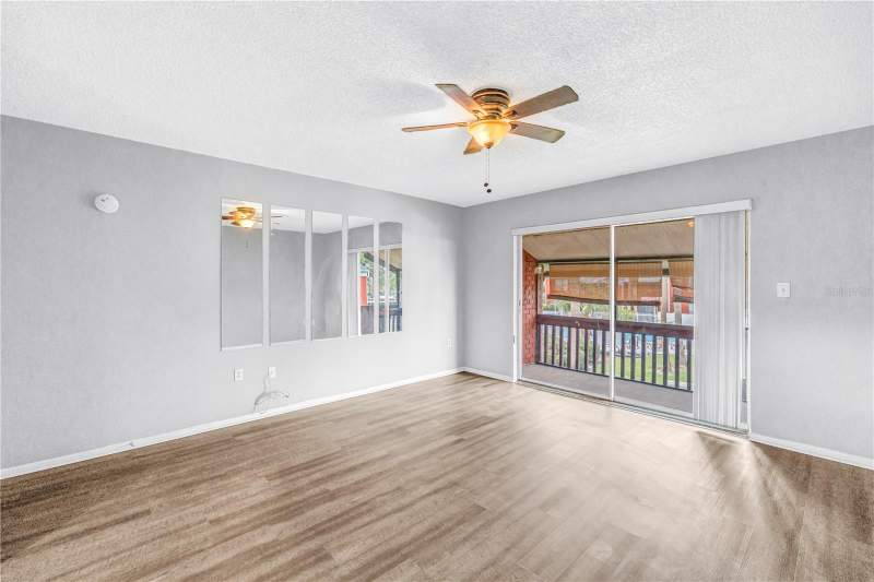 2 bedroom Condominium at 8218 11th Street #D, Williamsburg Condo, St Petersburg — photo 5