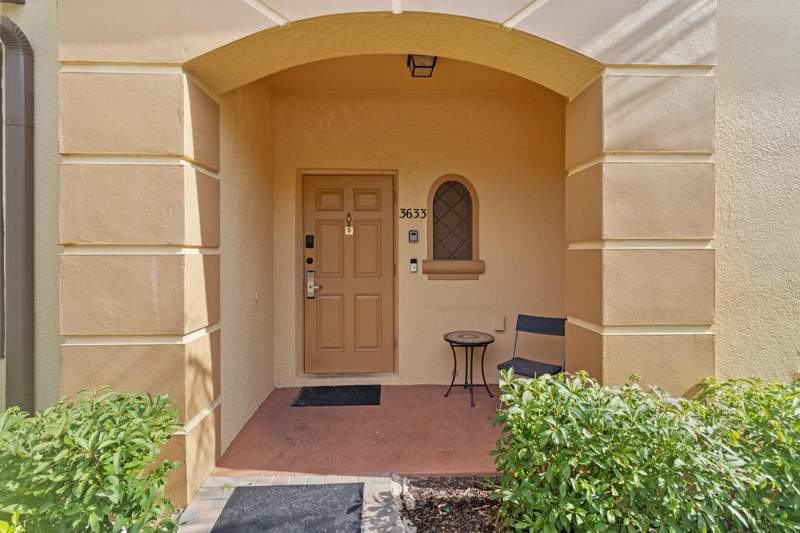 3 bedroom Townhouse at 3633 CALABRIA AVENUE, VILLA AT REGAL PALMS CONDO, DAVENPORT — photo 1