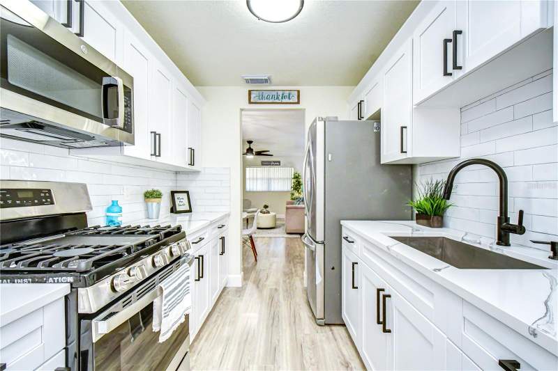 2 bedroom Condominium at 10037 62nd Terrace #5, Long Bayou, St Petersburg — photo 4