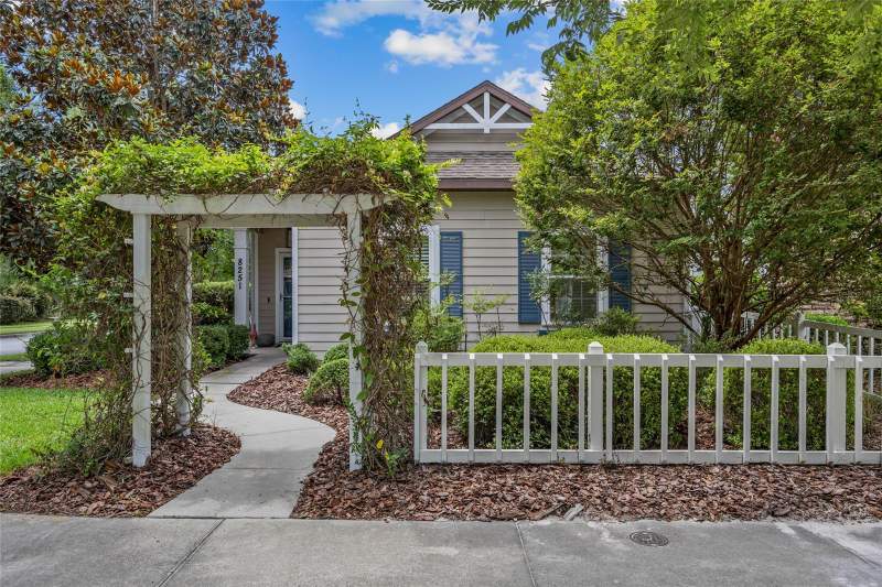 3 bedroom Single Family Residence at 8251 SW 78th Lane, Longleaf Village, Gainesville — photo 2