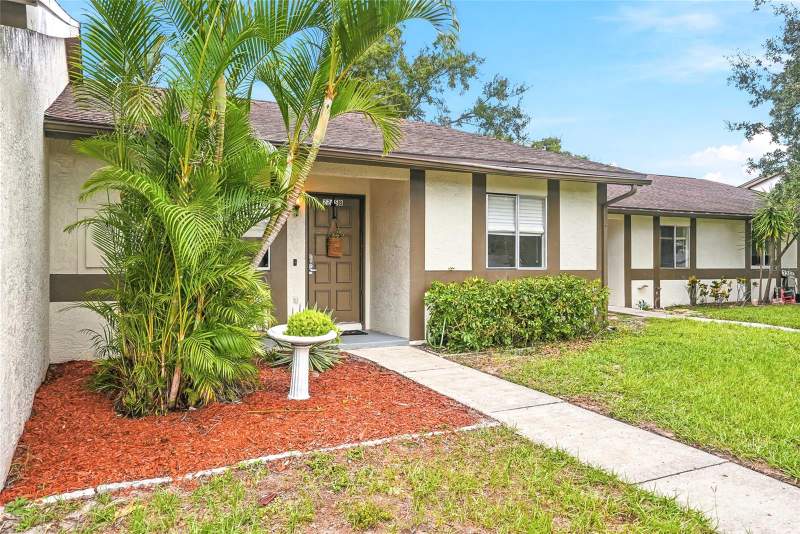 2 bedroom Condominium at 2265 Bancroft Circle #B, Villas Of Beacon Groves, Palm Harbor — photo 3