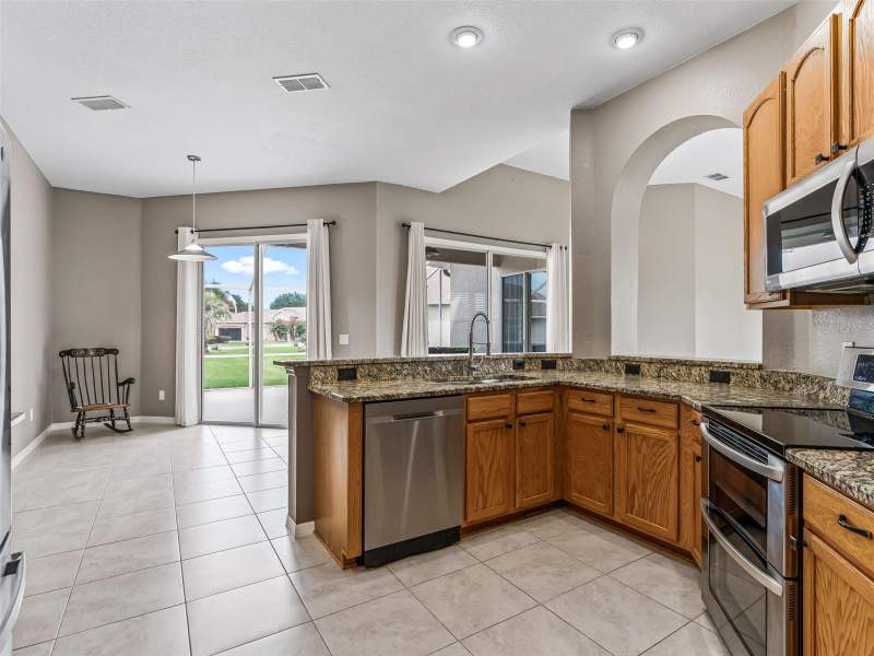 3 bedroom Single Family Residence at 11972 SE 176th Place Road, Stonecrest, Summerfield — photo 5