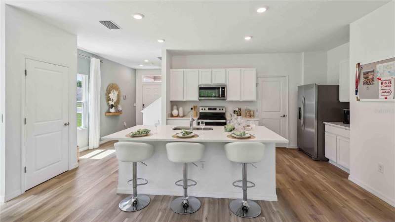 4 bedroom Single Family Residence at 24522 NW 10th Road, Avalon Woods, Newberry — photo 4