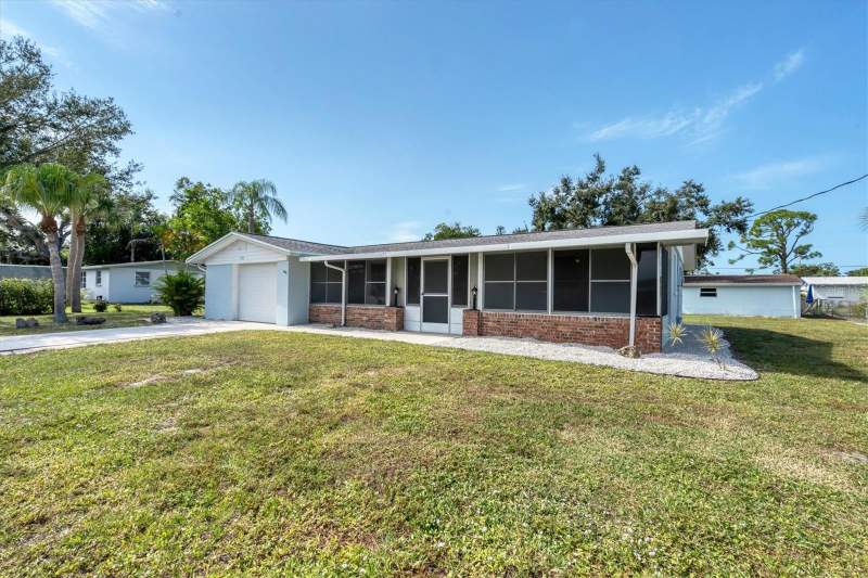 2 bedroom Single Family Residence at 56 Warren Avenue, 0637 - Deer-Creek Park Unit 1, Englewood — photo 3