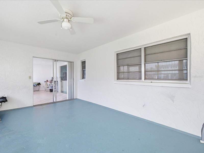 2 bedroom Single Family Residence at 4069 Gulfview Drive, Gulf Coast Ret, Hernando Beach — photo 4