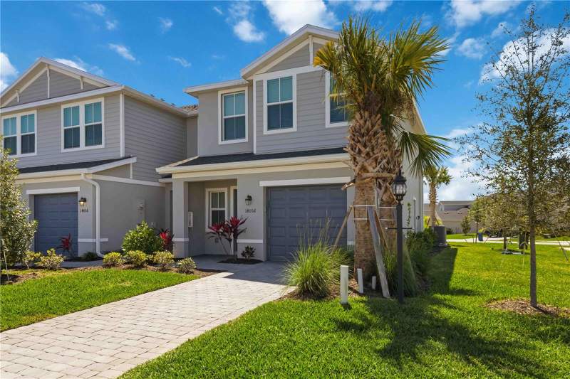 3 bedroom Townhouse at 14052 Lilac Sky Terrace, Aurora, Bradenton — photo 3