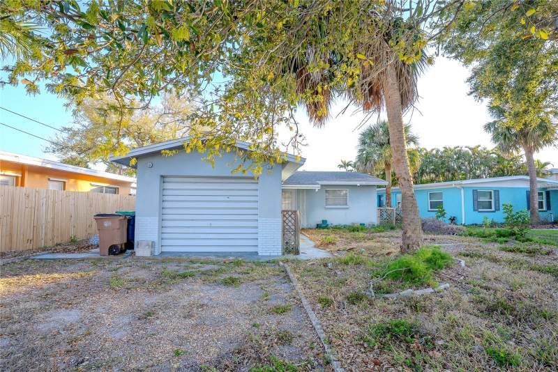 2 bedroom Single Family Residence at 407 20TH AVENUE, INDIAN BEACH RE-REVISED 6TH ADD, INDIAN ROCKS BEACH — photo 2