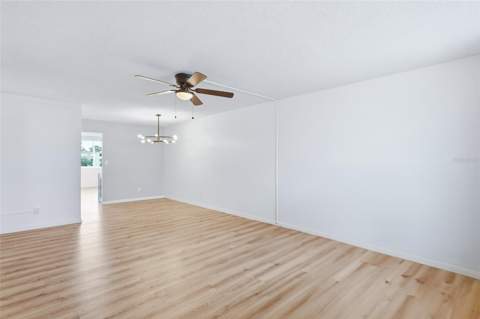 5095 Bay Street #210, St Petersburg FL - photo 8 of 29