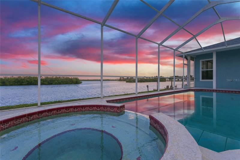 4 bedroom Single Family Residence at 5557 Bowline Bend, Flor A Mar, New Port Richey — photo 2