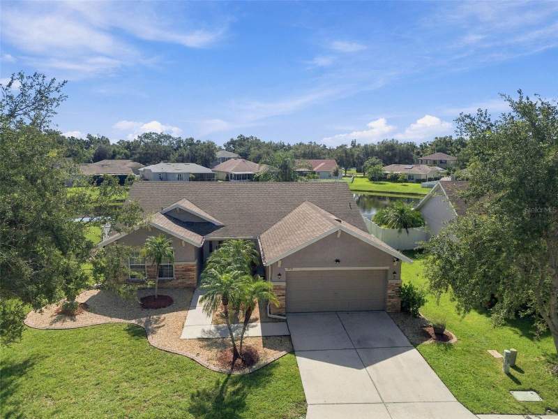 4 bedroom Single Family Residence at 11415 Walden Loop, Kingsfield Lakes Ph 2, Parrish — photo 3